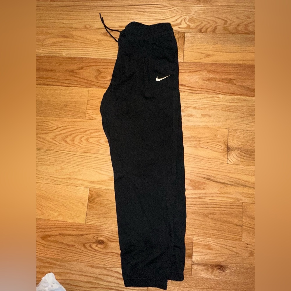 Black Nike sweatpant joggers